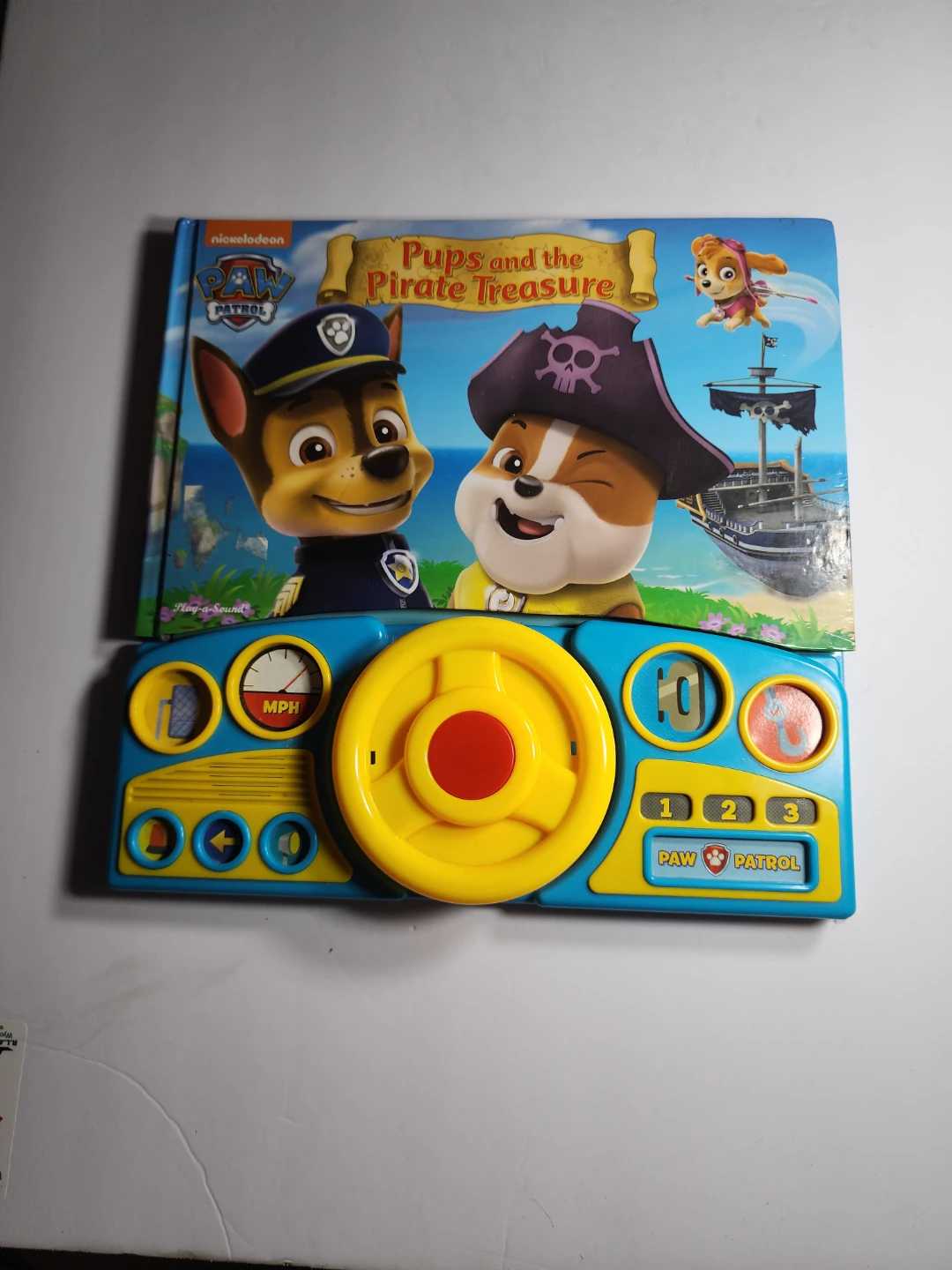 Paw Patrol Pups and the Pirate Treasure Book