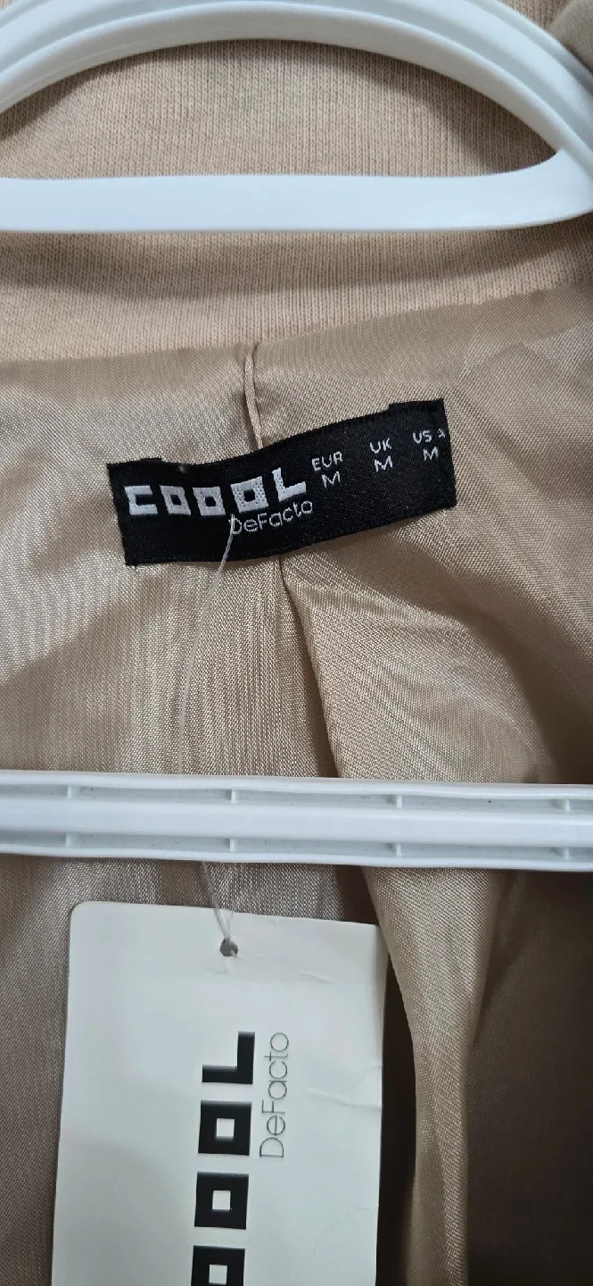 Brand new DeFacto Beige Jacket - Size M image indicator(4)