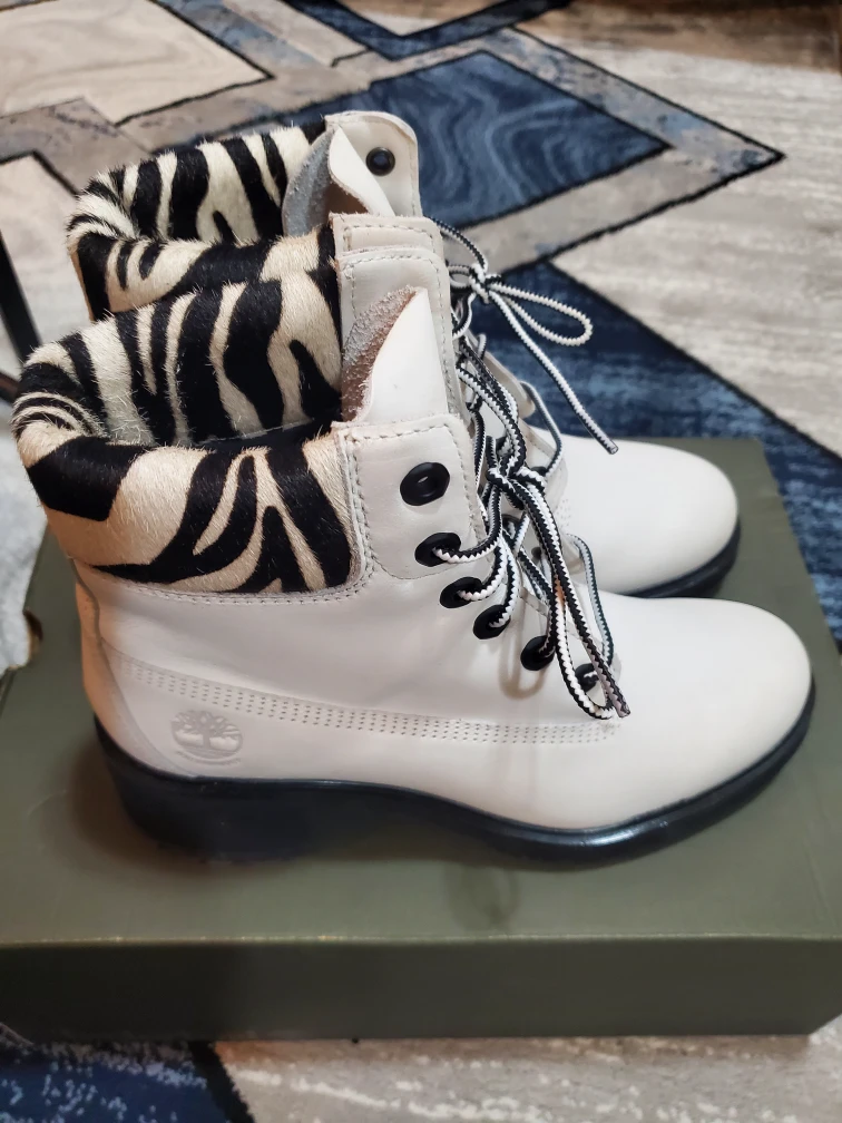 Timberland Kinsley Waterproof Boot, Size 8