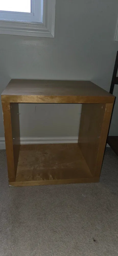 Wooden Side Table/Cube Shelf