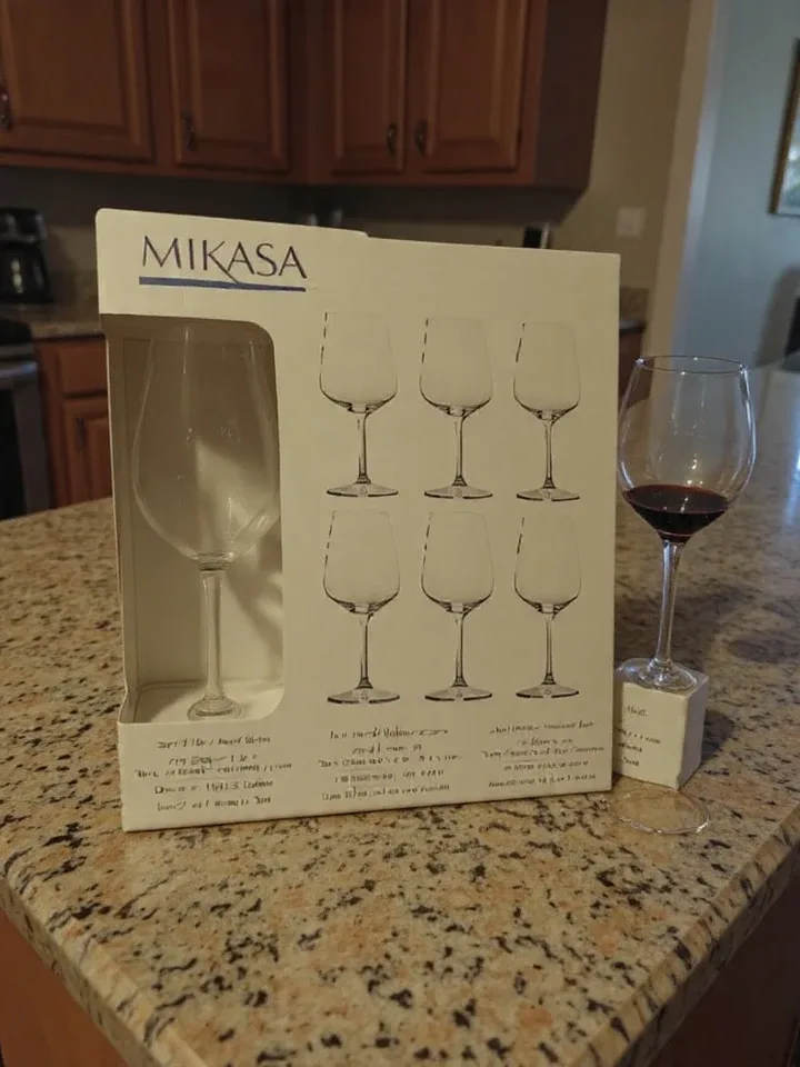 Mikasa Wine Glasses - Set of 6