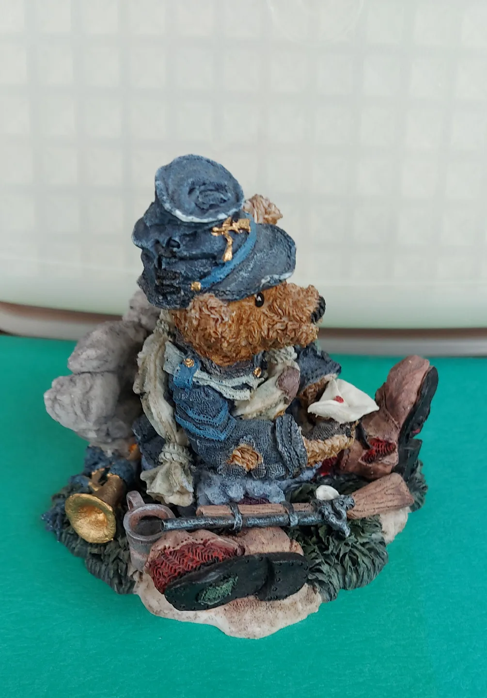 Boyds Bears & Friends Union Jack Figurine image indicator(4)