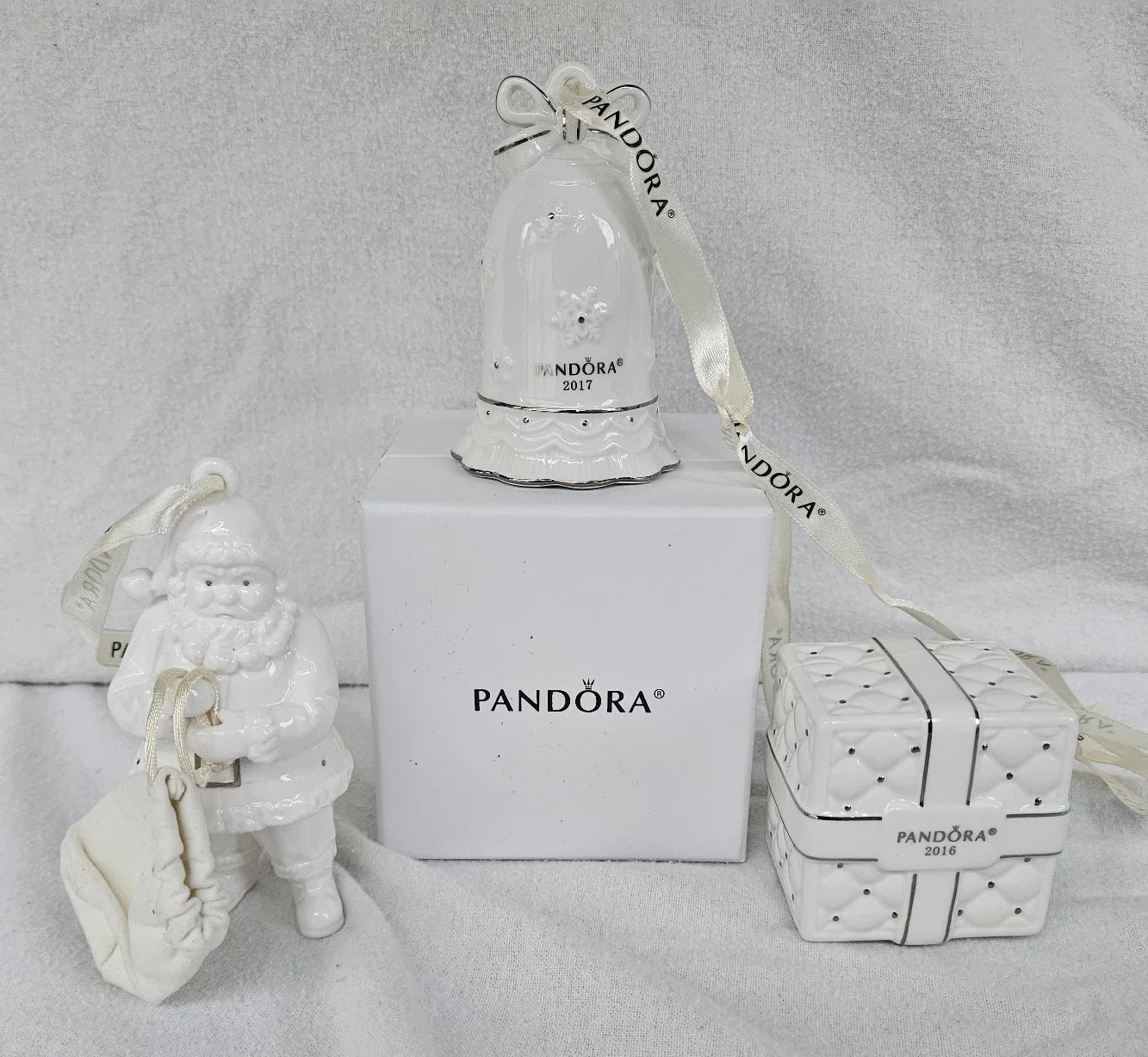 Pandora Christmas Ornament Collection Mint