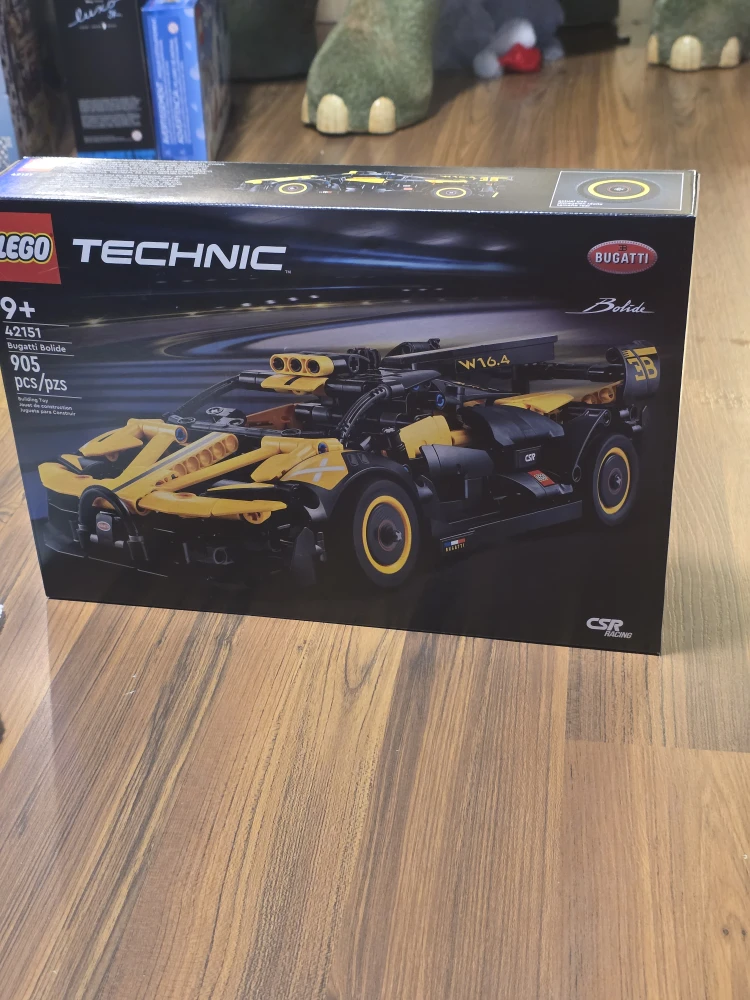 New LEGO Technic Bugatti Bolide (42151)