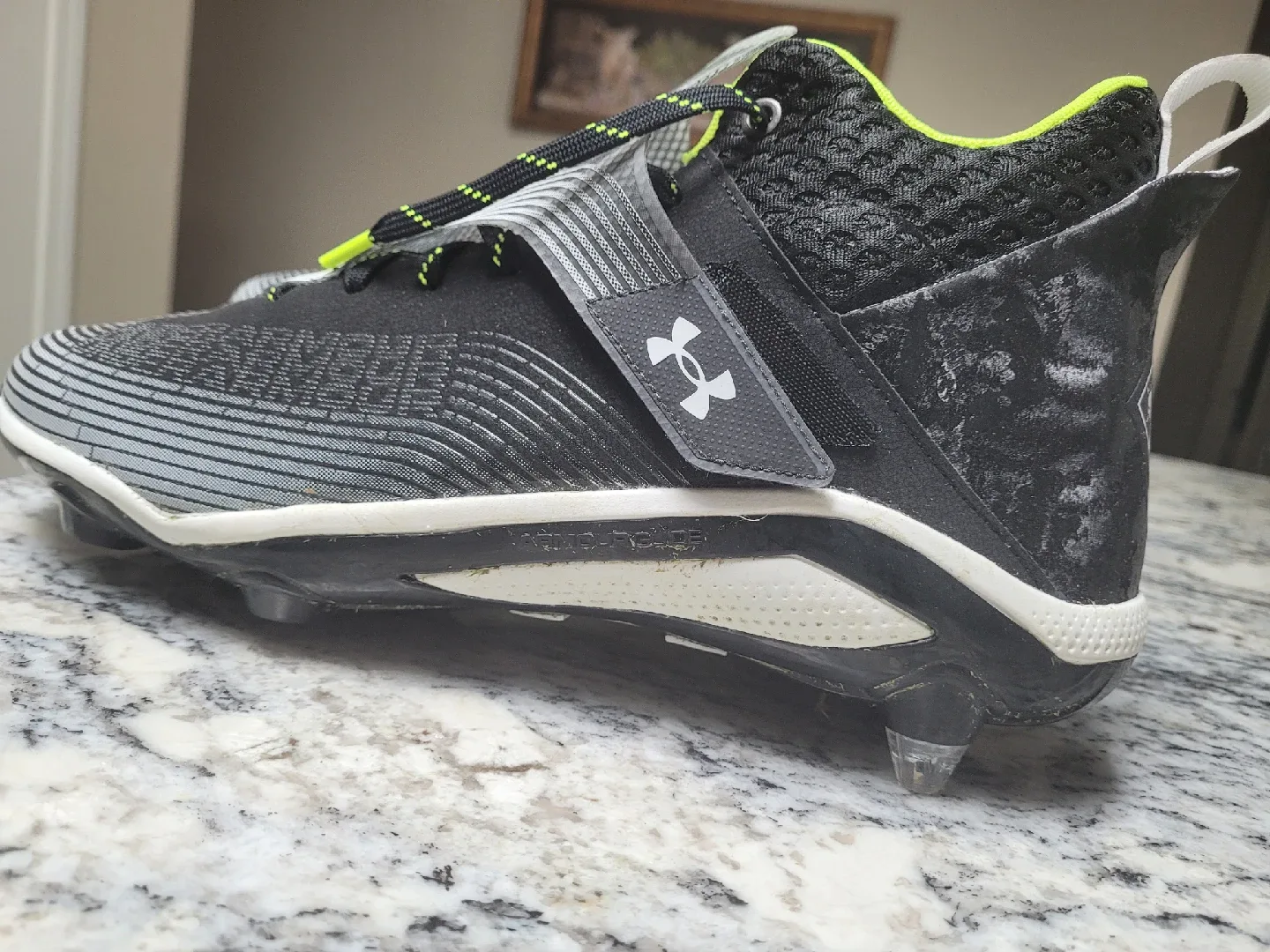 Under Armour Baseball Cleats, Size 11.5 image indicator(6)