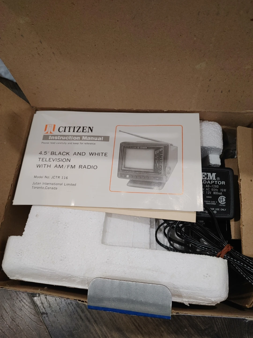 🧡RARE VINTAGE CITIZEN 4.5" B & W TELEVISION & AM/FM RADIO NEW - photo 3