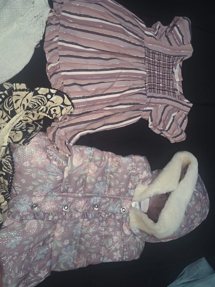 Girls' Clothing Bundle 3T - photo 2