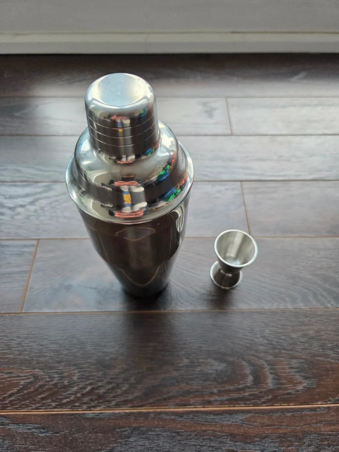 Stainless Steel Cocktail Shaker and measure image indicator(2)