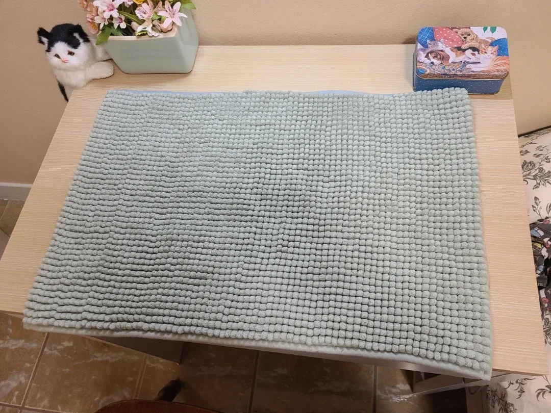 Bath Mats - Pink & Green image indicator(3)