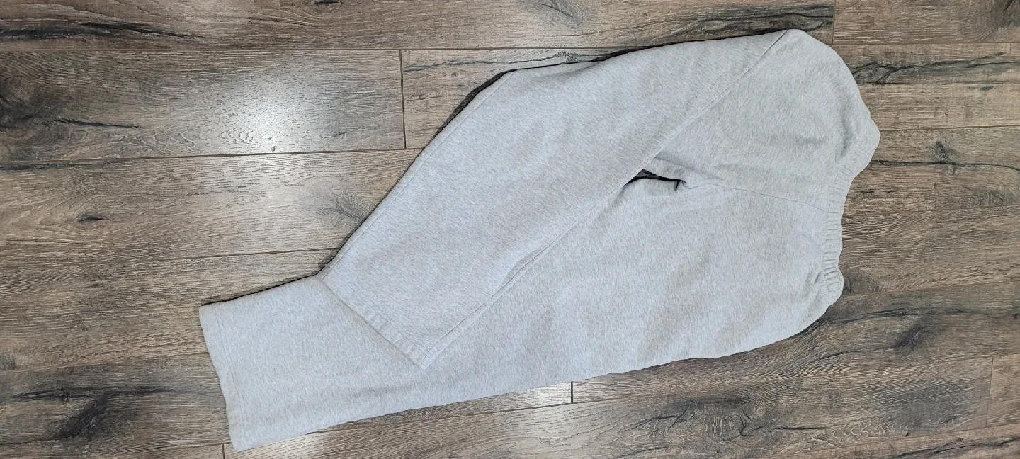 Aritzia Fleece Joggers - Size XS image indicator(4)