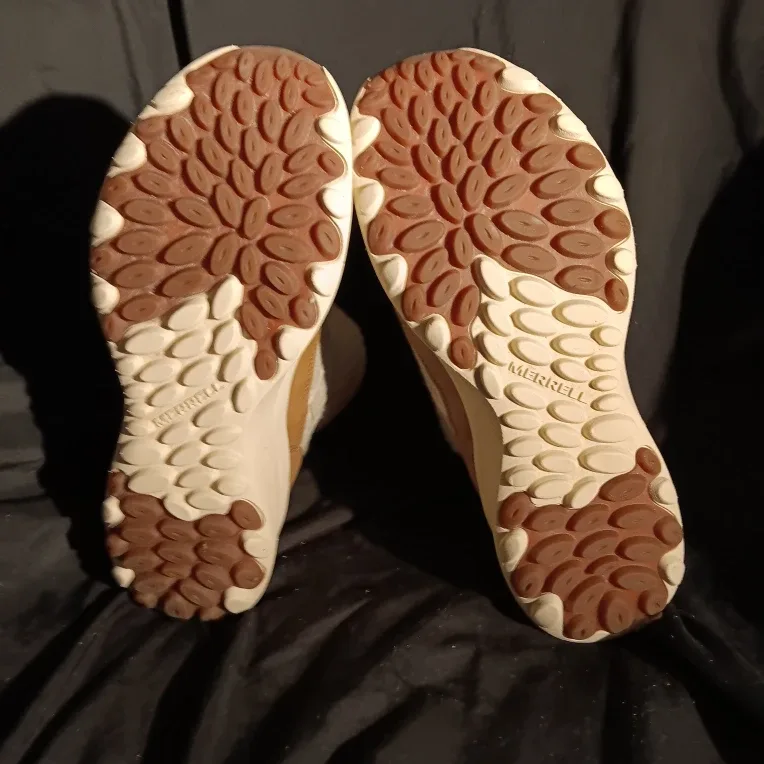 Merrell boots image indicator(2)