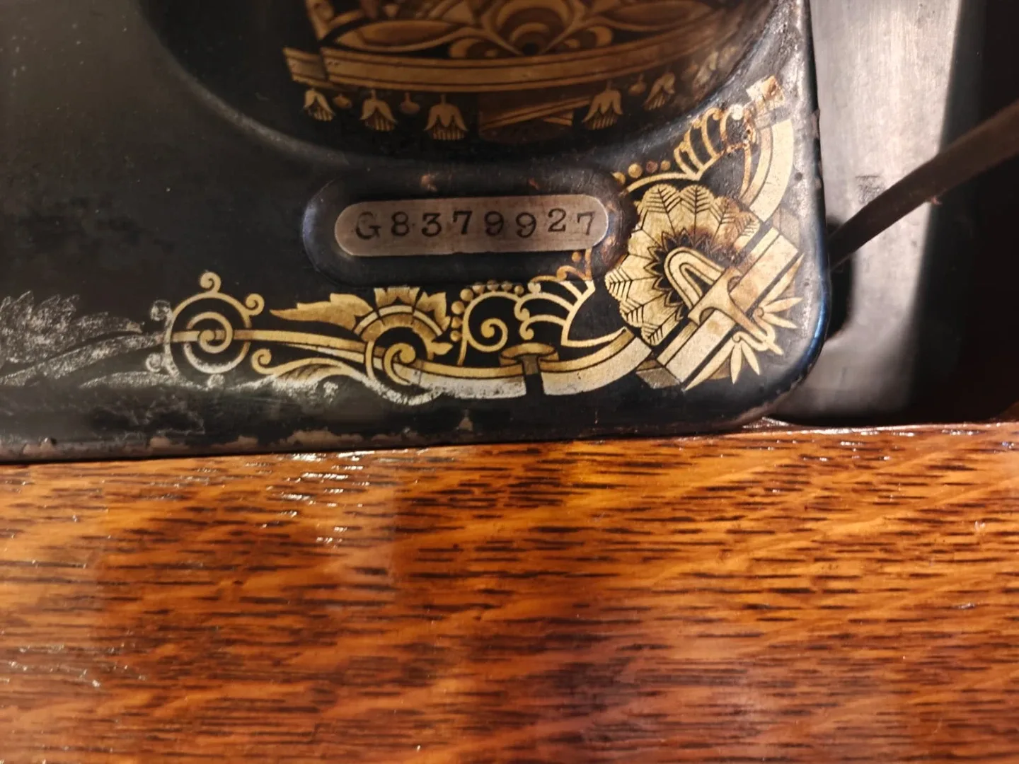 Vintage Singer Sewing Machine with Cabinet image indicator(2)