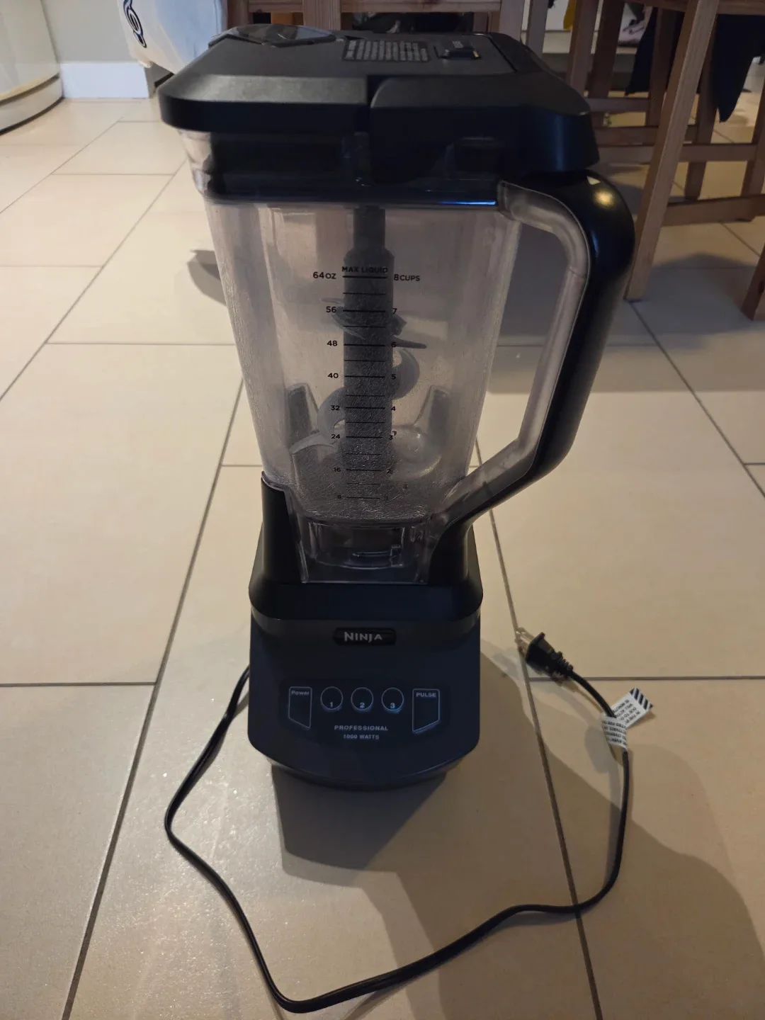 Ninja Professional 1000 Watts Blender thumbnail