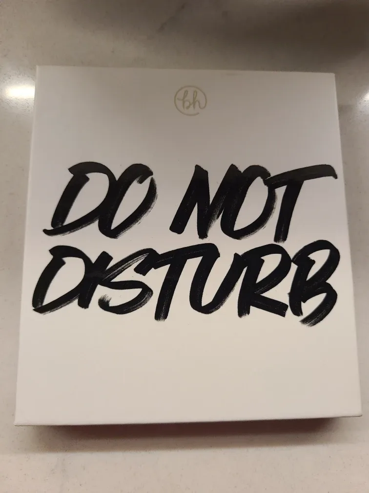 BH Cosmetics Do Not Disturb Eyeshadow Palette image indicator(3)