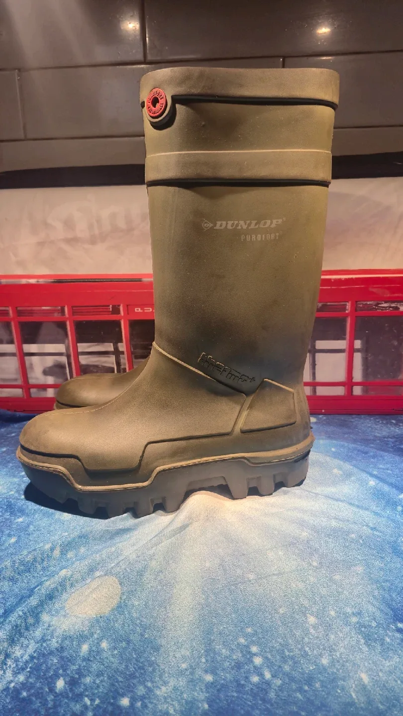 (size 10) DUNLOP Rubber Steel Toe Boots (high quality) image indicator(3)