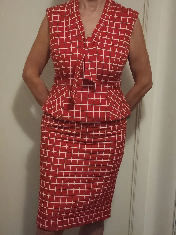 SANDRA Angelozzi Red & White Grid Pattern Skirt Suit