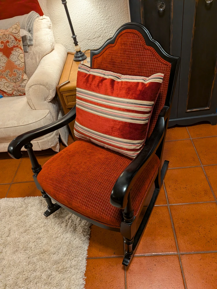 Red Rocking Chair - photo 2