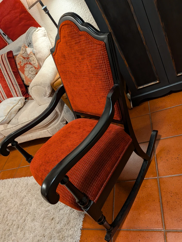 Red Rocking Chair - photo 4