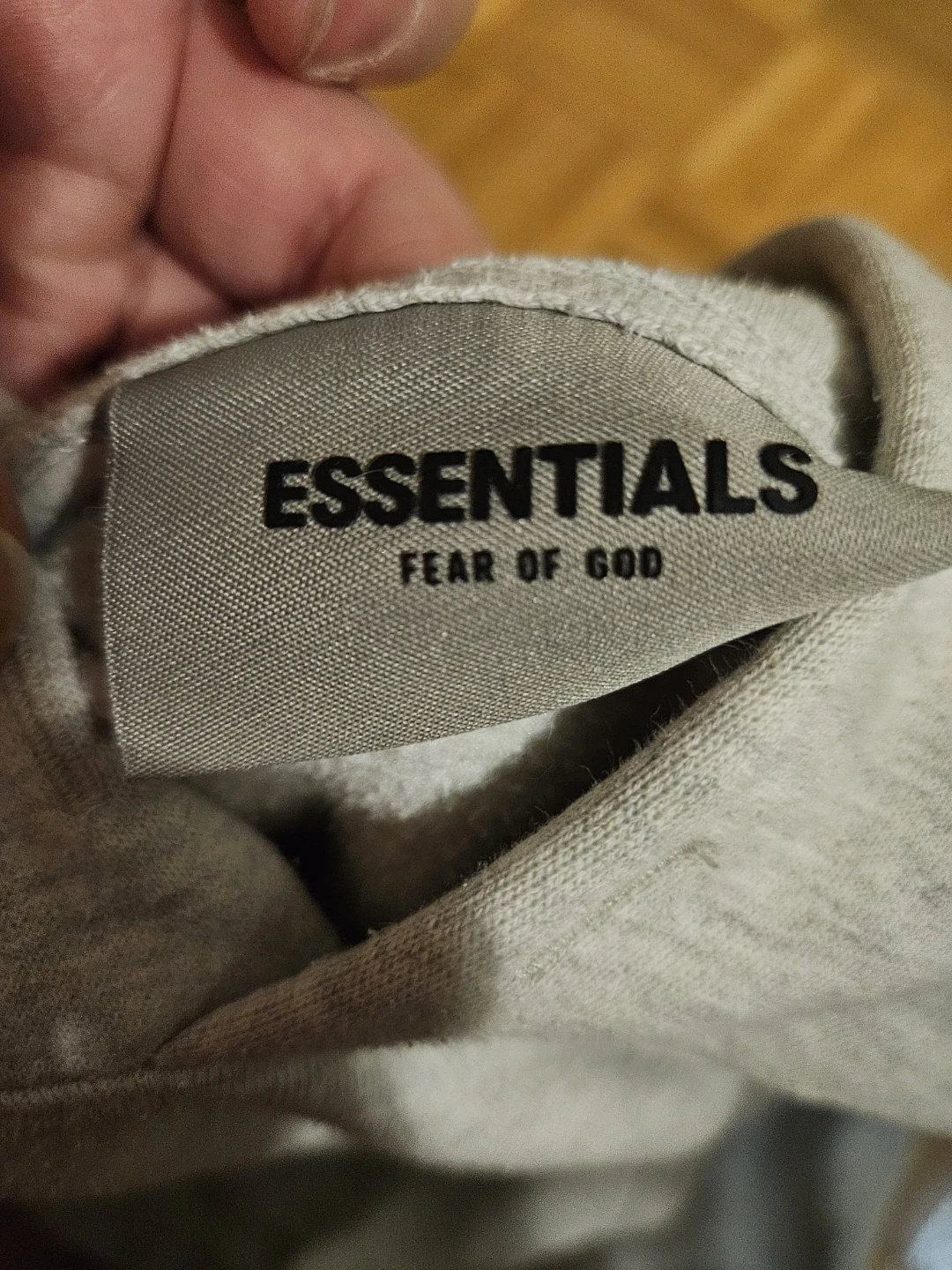 Moving Sale!! Essentials Fear of God Hoodie - Size S - photo 4