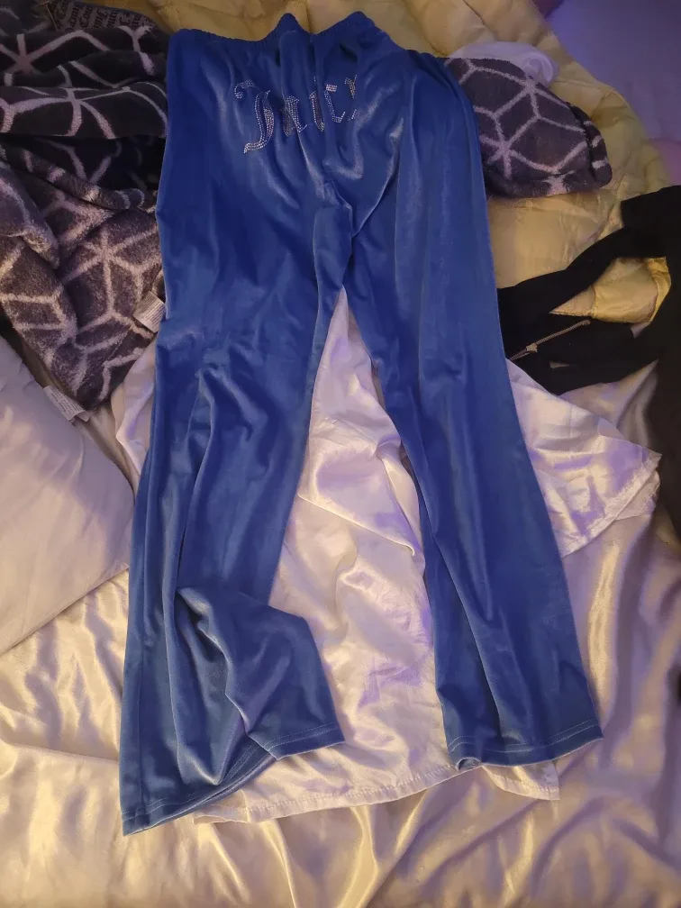 Juicy Couture Blue Velour Pants image indicator(3)