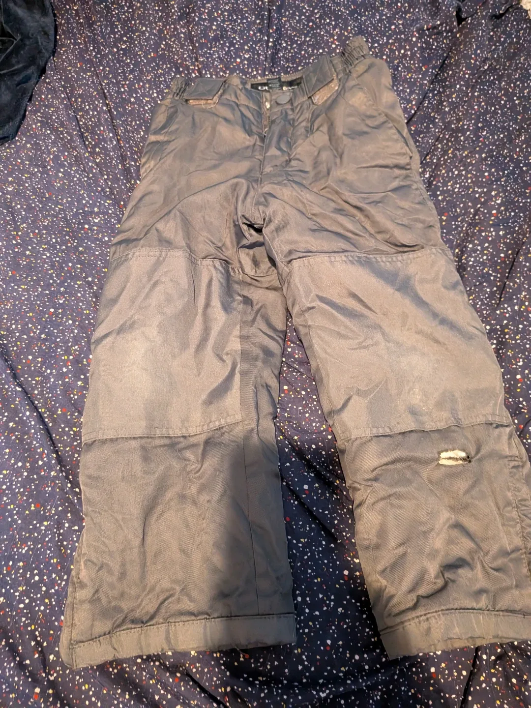 Boy size 6 winter jacket & ski pants image indicator(4)