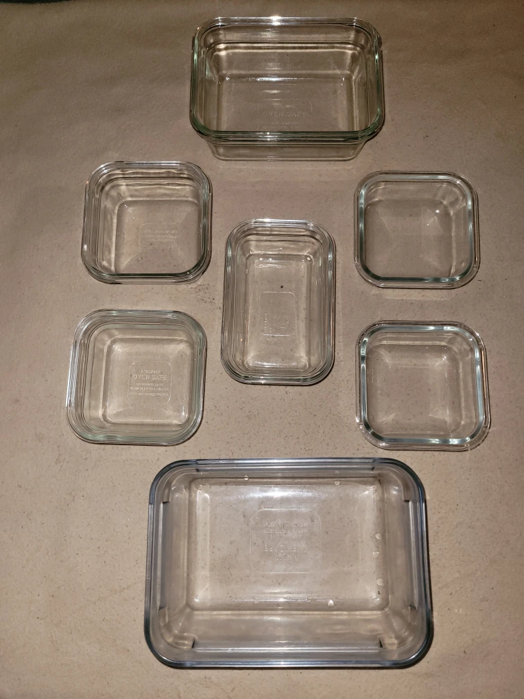 Pyrex Glass Food Storage Containers no lids- 7 Piece Set🥕