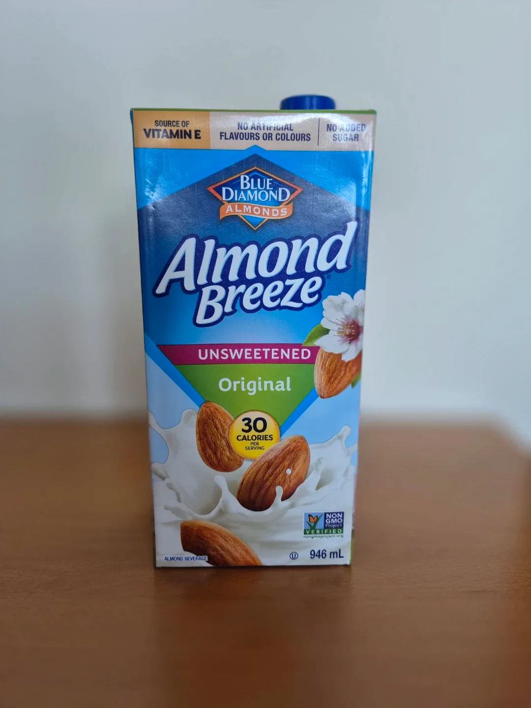 Almond Milk Almond Breeze (6 Cartons Available) image indicator(6)