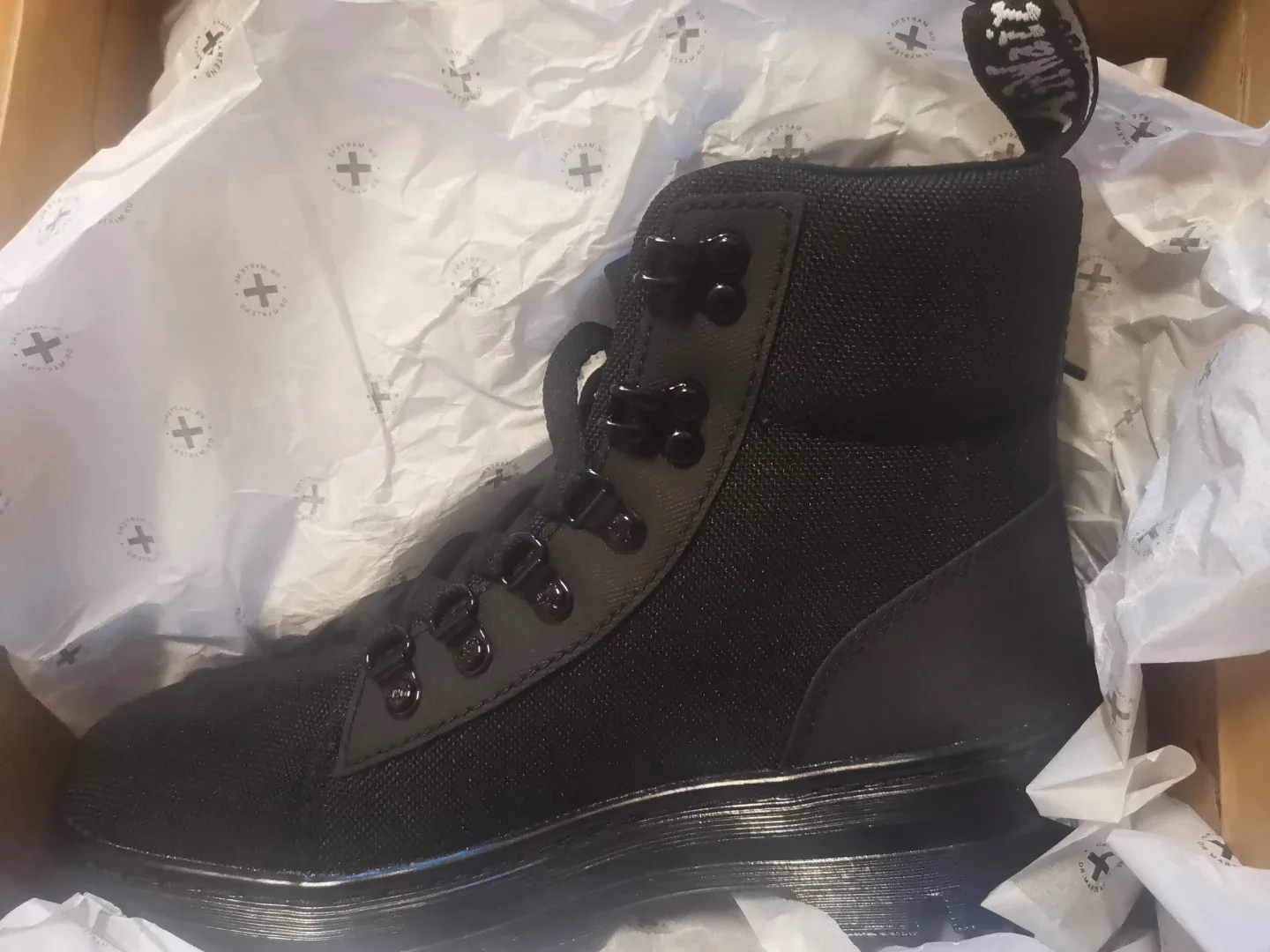 New Dr. Martens Combs W Black Boots - US 8 image indicator(3)