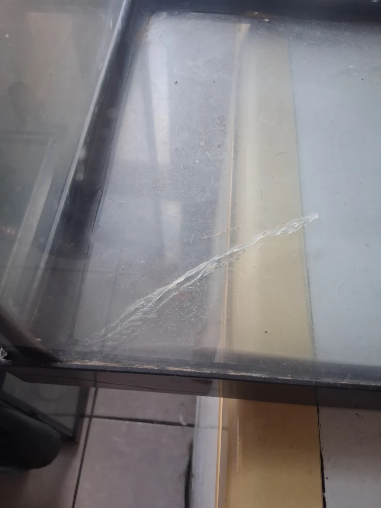 Used Fish Tank with Screen Lid - photo 2