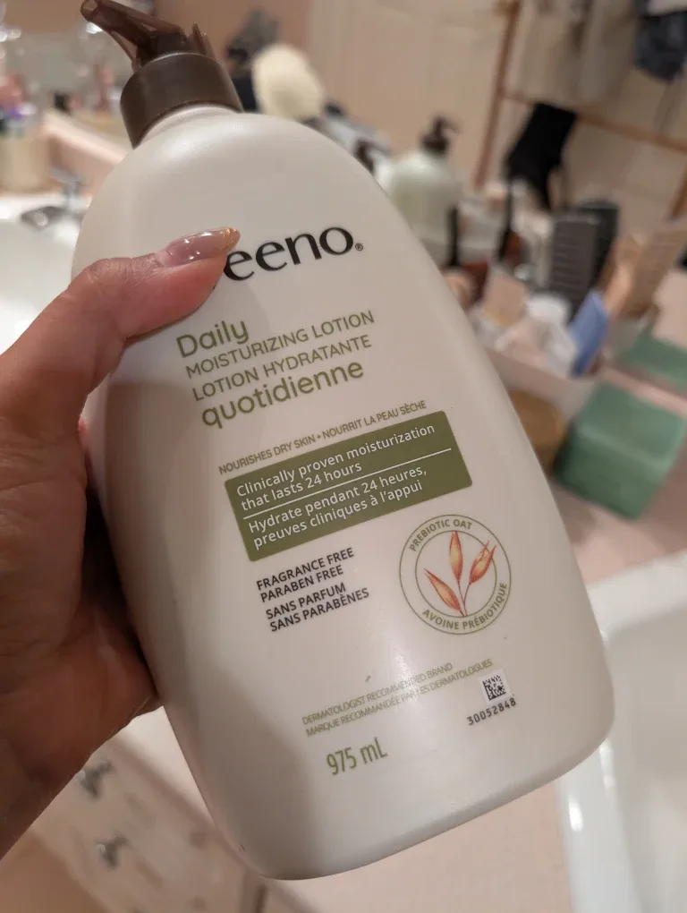 Aveeno Daily Moisturizing Lotion - 975 ml image indicator(2)