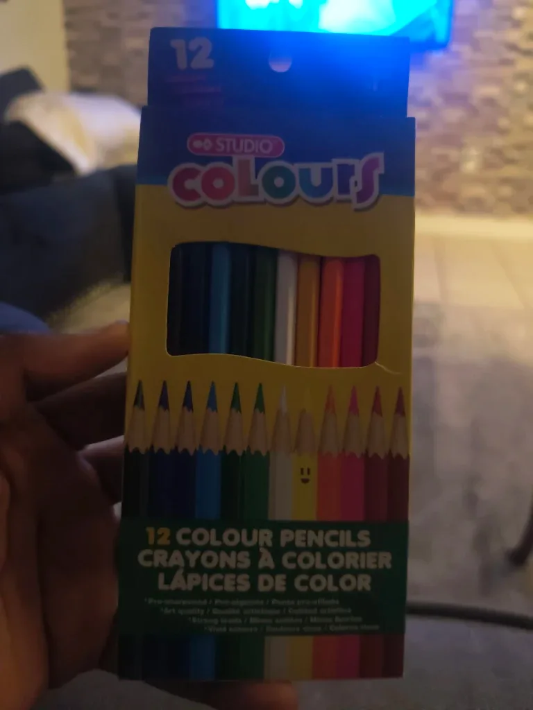 Studio Colours 12 Colour Pencils - New