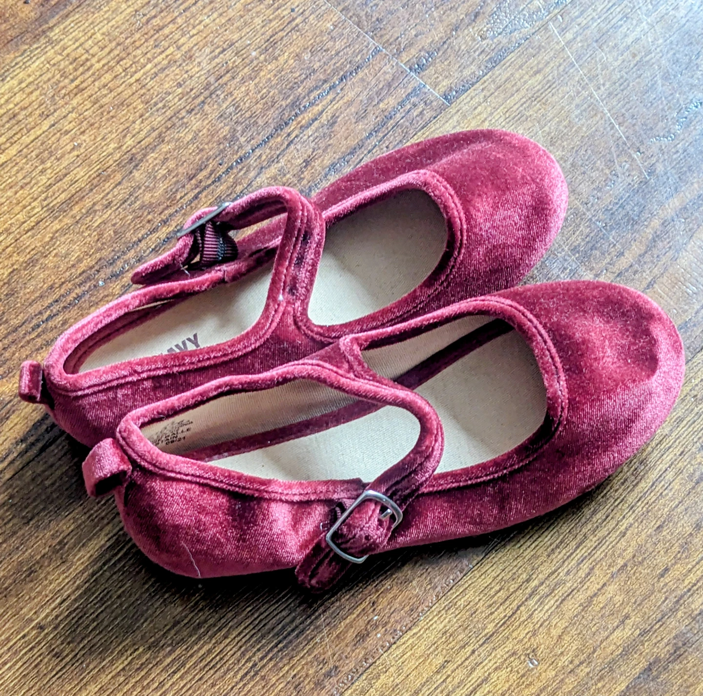 Old Navy Girls' Velvet Mary Janes - Size 2 - photo 2