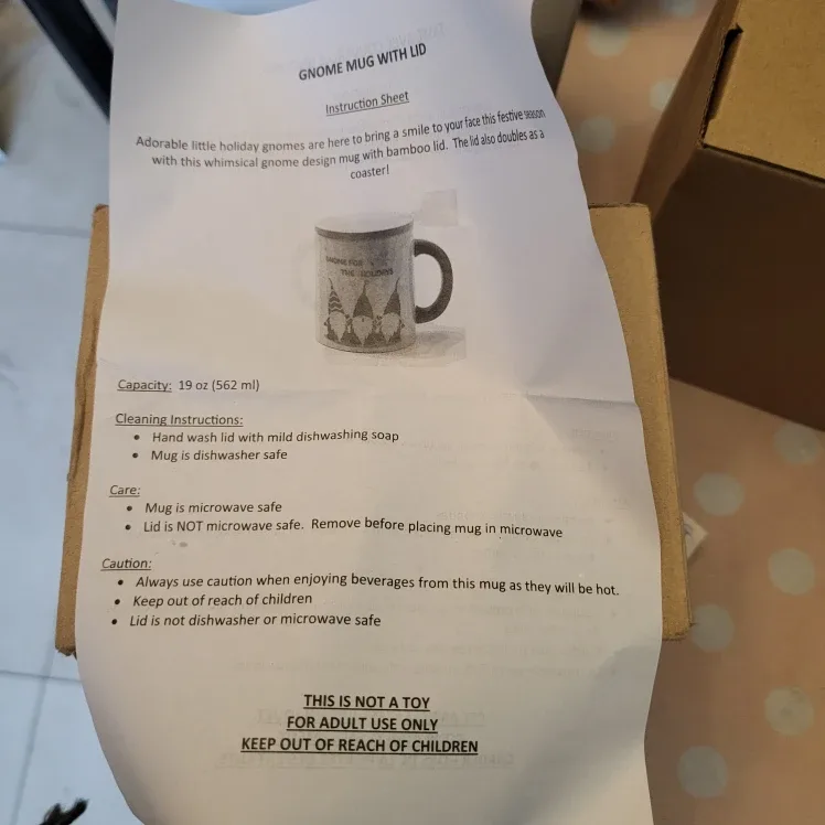 Avon Holiday Gnome Mug with Lid. 562 ml image indicator(9)
