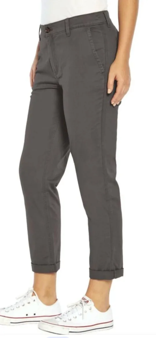 New Women Gap Girlfriend Chino Pants - Size 02