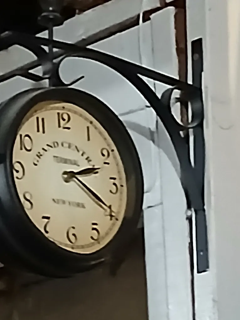 Grand Central Terminal New York Wall Clock image indicator(3)