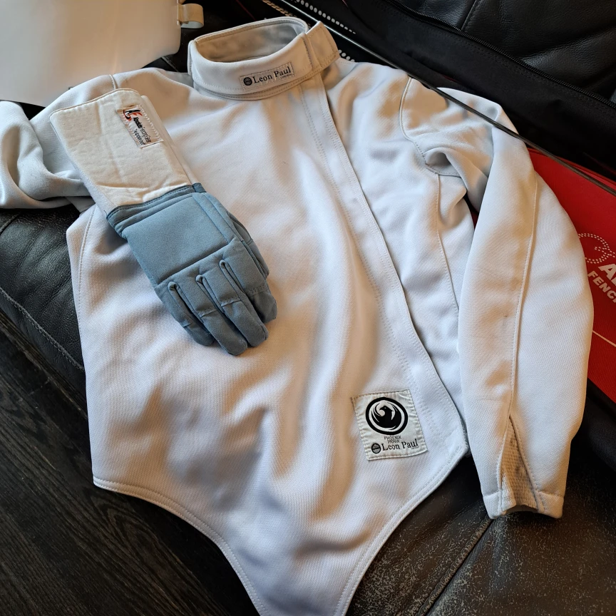 Leon Paul Fencing Gear Set *SALE* - photo 4