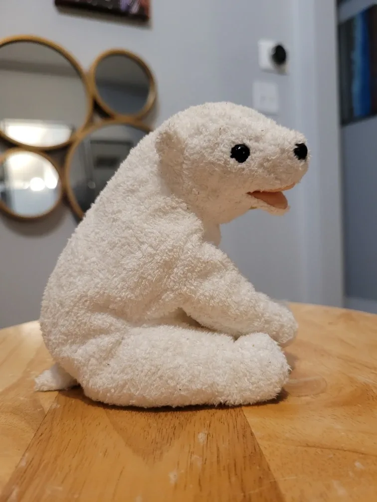 Pair of Polar Bears Chilly & Aurora image indicator(4)