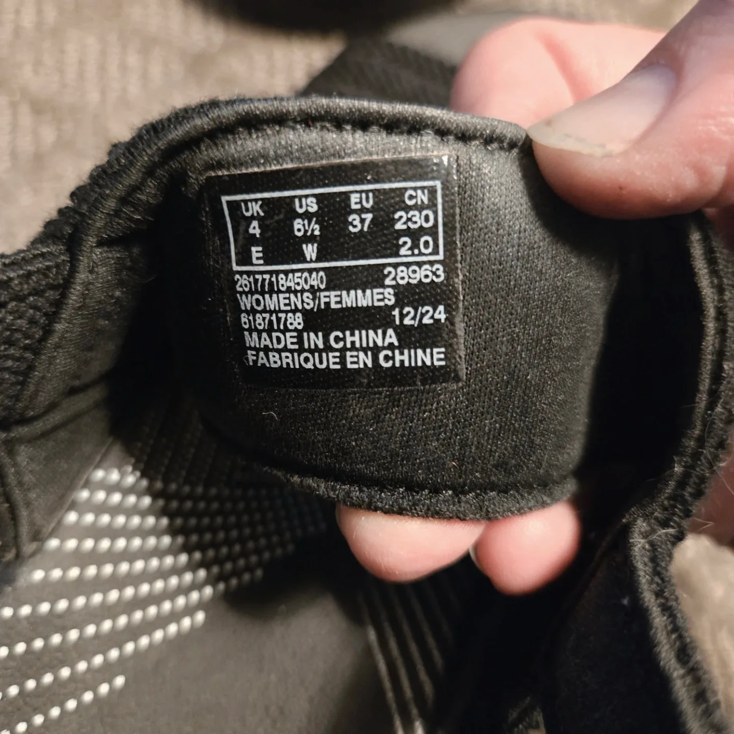 Clarks Cloudsteppers Black Sandals - Size 6.5 image indicator(3)