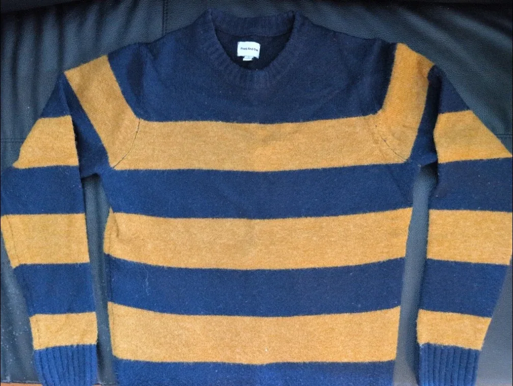 Wool Sweater - Size M