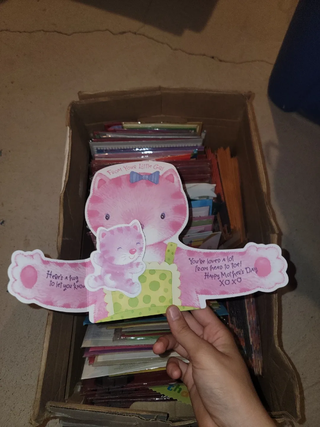 Box of Assorted Greeting Cards image indicator(2)