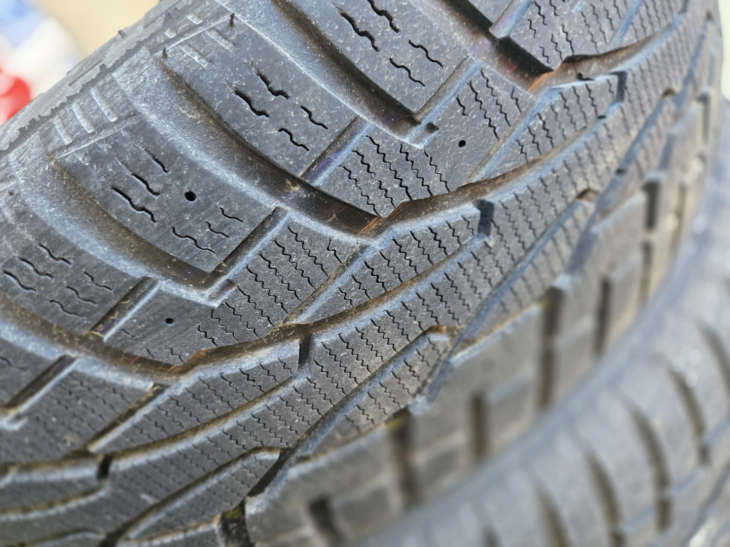 Uniroyal Ice & Snow 215/60R16 95T Winter Tires