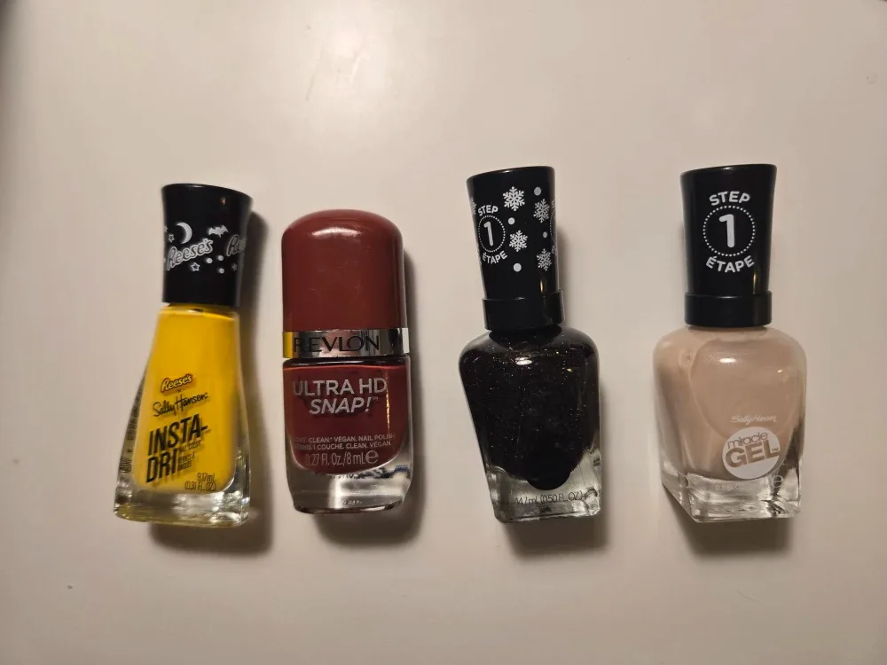 Free Nail Polishes — Take Any You Like