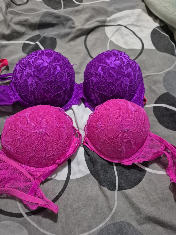 La Senza & PINK Bras - Size 34B-15$ for both
