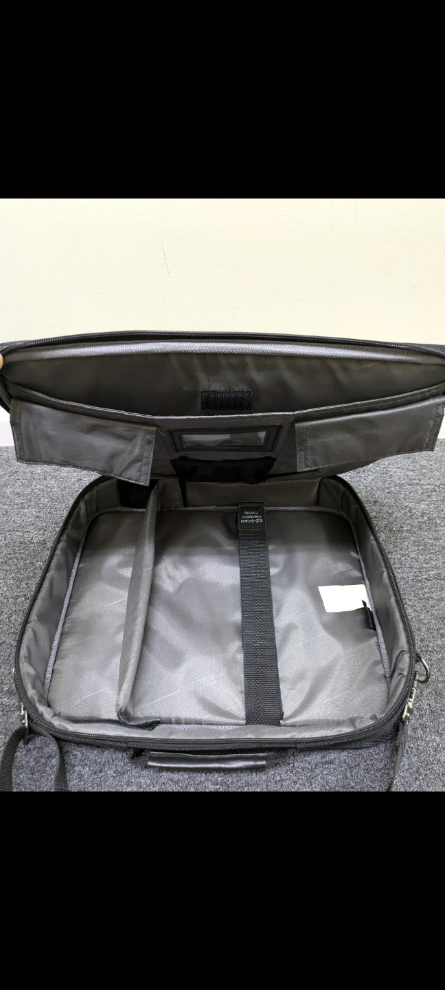 Kenneth Cole Reaction Black Laptop Bag - photo 5