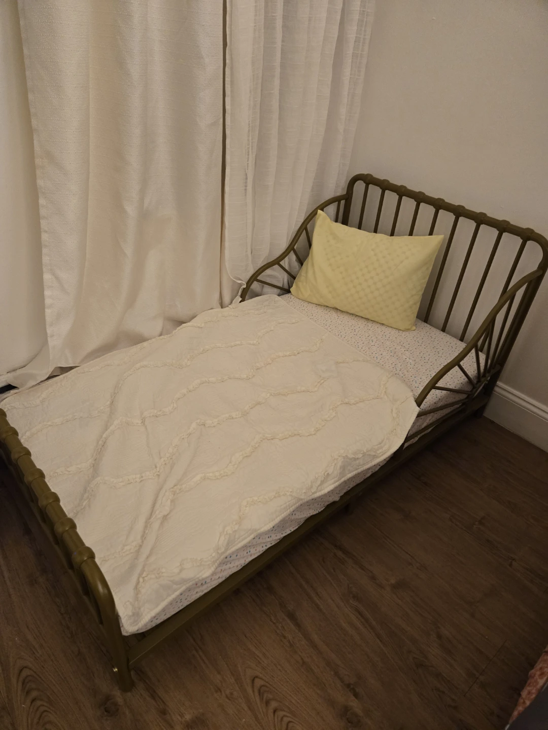 Toddler Bed with Mattress