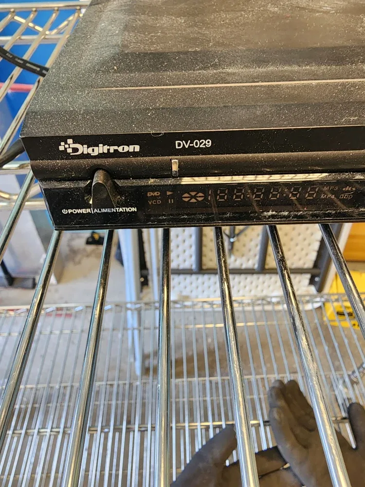 Digitron DV-029 DVD Player with Remotes image indicator(2)