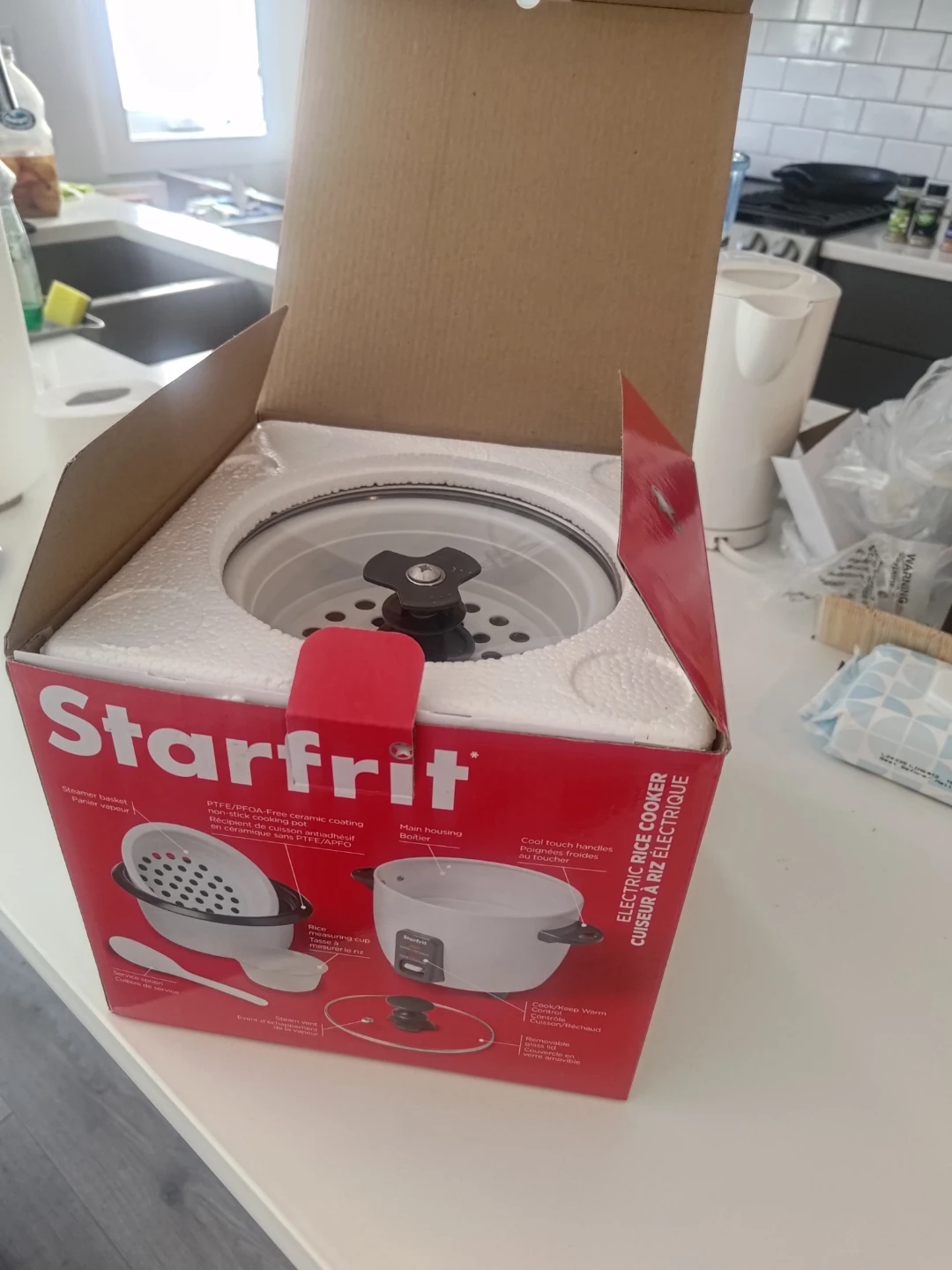 Starfrit Electric Rice Cooker - Like New! - photo 5