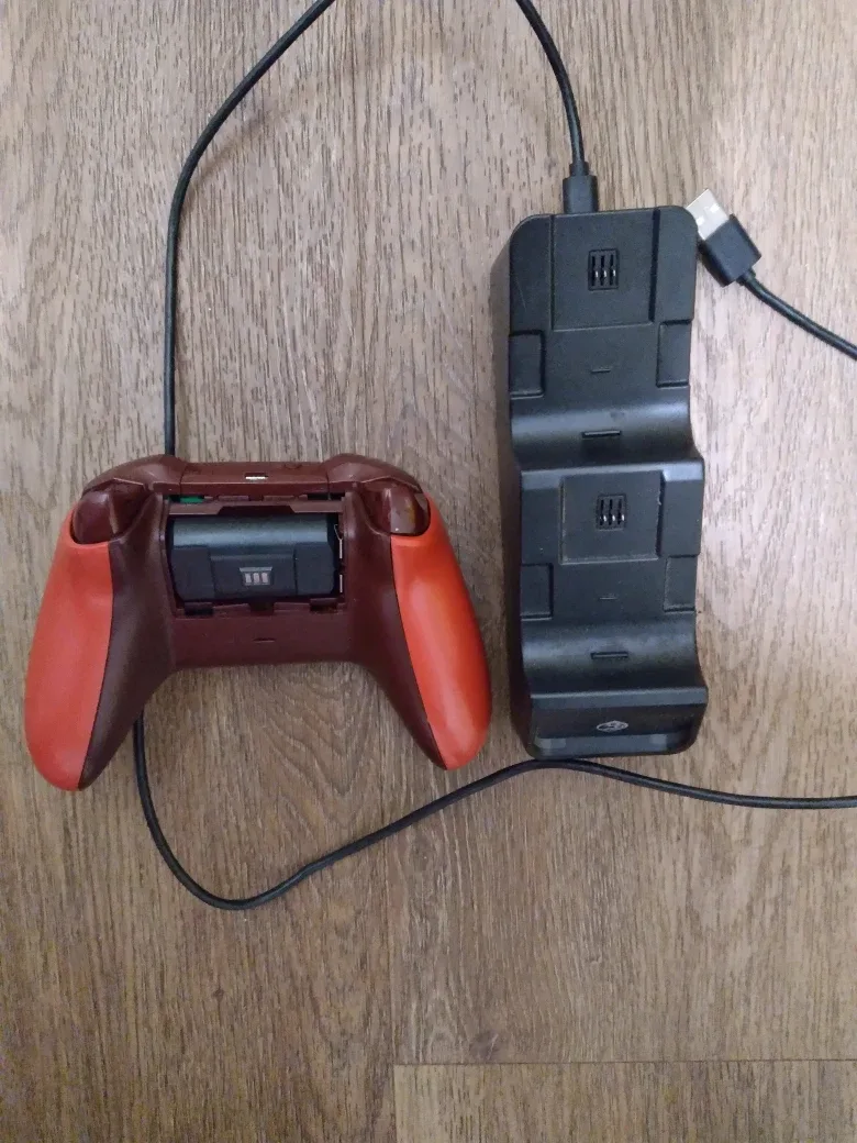 Xbox Controller Charging Station + Battery Pack