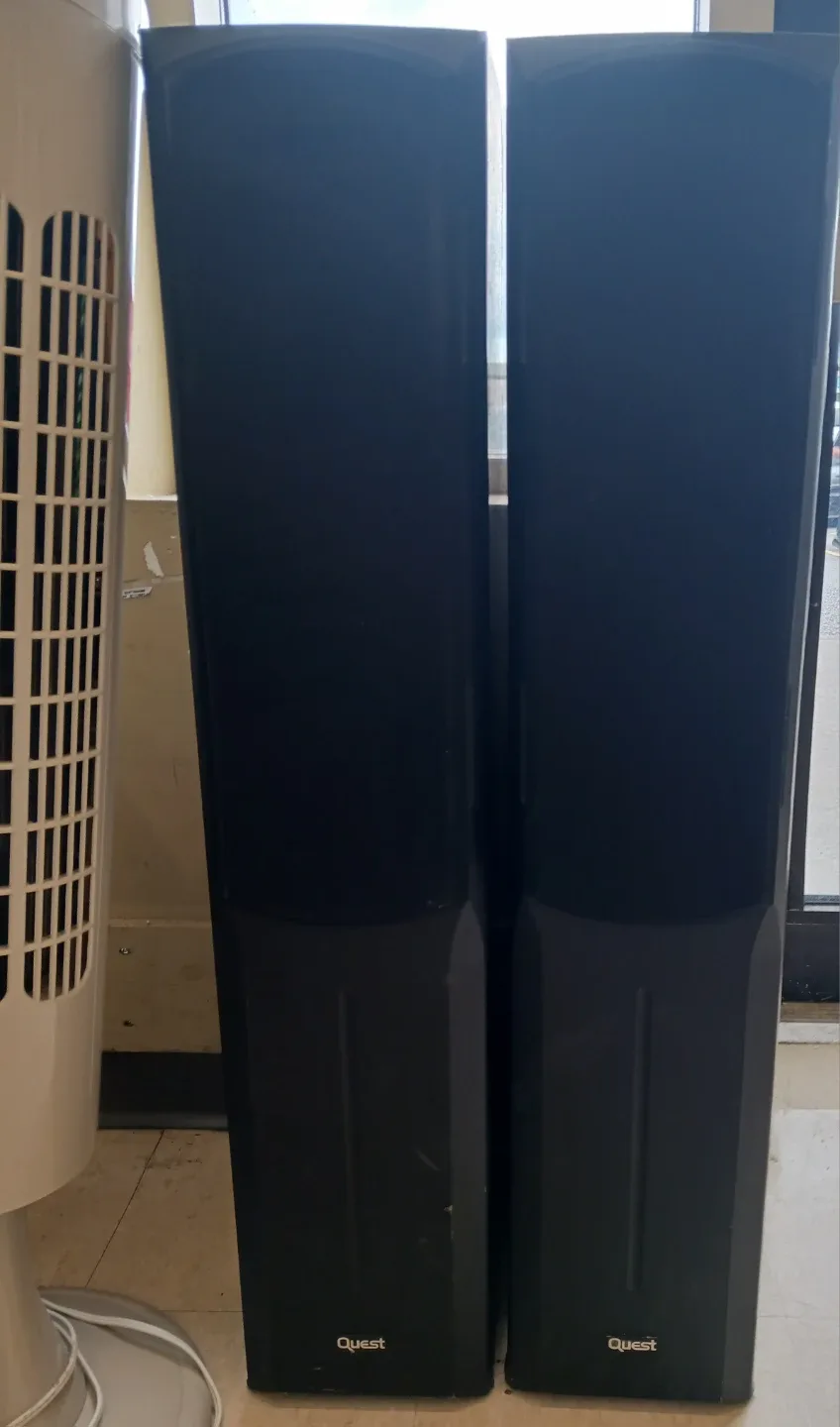 Quest QT66 Speakers - White image indicator(2)