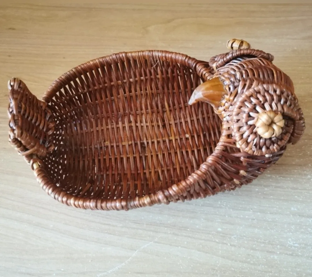 Vintage Wicker Rattan Owl Basket image indicator(3)